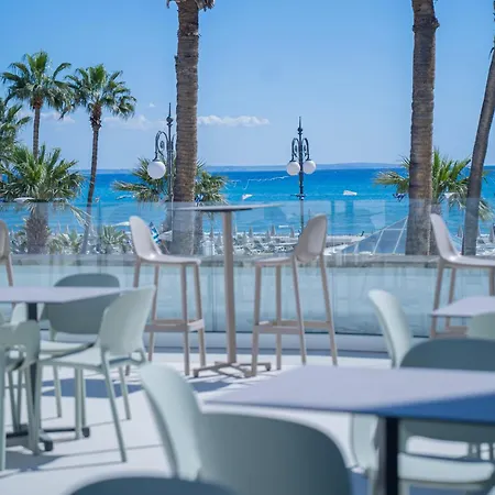 Hotel Epos By The Sea *